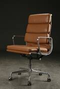 Charles Eames. Soft Pad kontorstol, cognacfarvet læder