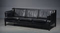 Dansk møbelproducent. Tre-pers. sofa, læder  bejdset træ