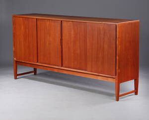 Dansk møbelproducent. Skænk 