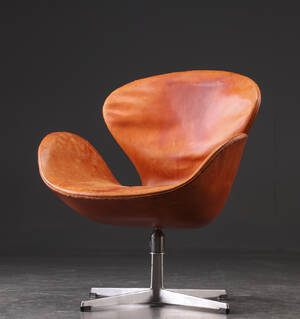 Arne Jacobsen. Svanen. Lænestol, model 3322 