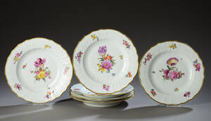 Royal Copenhagen. Fuld Saksisk blomst med takket guldkant. 6 tallerkner 6