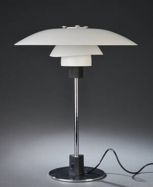 Poul Henningsen. PH 43 bordlampe