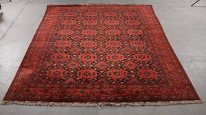 Orientalsk håndknyttet tæppe, 250x400 cm.