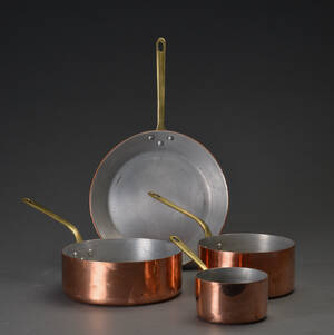 En samling fransk køkkentøj af kobber. 4