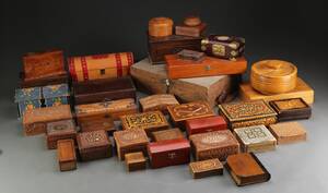 Samling æsker af træ 38