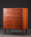 Kommode af teak, 1950erne, dansk møbelproducent