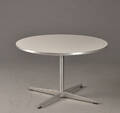Arne Jacobsen. Sofabord, model A222 