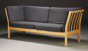 Stouby. Tre-pers. sofa, bøgetræ