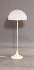 Verner Panton Pantella standerlampe Denne vare er sat til omsalg under nyt varenummer 4844604