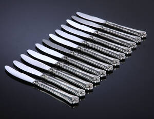 Cohr, Herregård, middagsknive med skafter af sølv 12