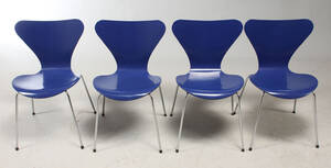 Arne Jacobsen. Fire Syver-stole, Model 3107 4