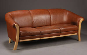 Tre-pers. sofa Denne vare er sat til omsalg under nyt varenummer 4230469