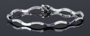 Diamantarmbånd i 14 kt hvidguld ca. 0.18 ct.