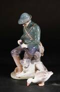 Royal Copenhagen og Bing  Grøndahl. To figurer.