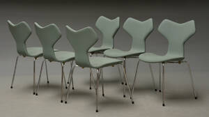 Arne Jacobsen. Sæt på seks Grand Prix stole. Red Label, model 3130 6 Denne vare er sat til omsalg under nyt varenummer 4255352