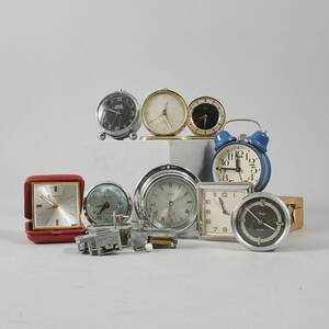 Väckarur,  speldosor