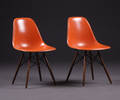 Charles Eames 1907- 1978. Sæt på to skalstole 2