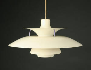 Poul Henningsen for Louis Poulsen. PH5 pendel, hvidlakeret 