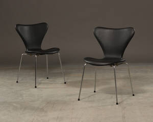 Arne Jacobsen, 7er stole, model 3107, sort læder 2 