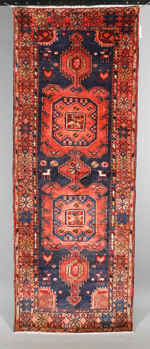 Orientalisk matta, Iran, 295x112 cm.