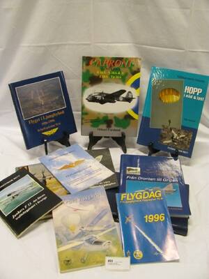 FLYGBÖCKER -2 BILDER