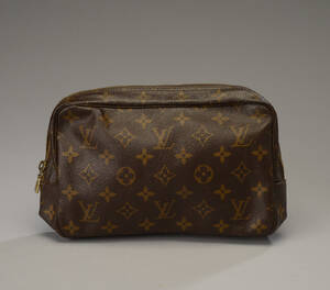Louis Vuitton, vintage toilettaske Denne vare er sat til omsalg under nyt varenummer 4256342