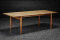 Hans J. Wegner. Sofabord af massivt egetræ, model AT-15 Denne vare er sat til omsalg under nyt varenummer 4839978