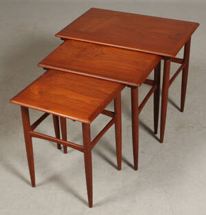 Dansk møbelproducent. Sæt indskudsborde i teak 3  