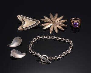 Samling smykker 6 Denne vare er sat til omsalg under nyt varenummer 4040806