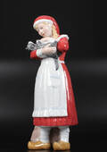 Royal Copenhagen. Porc. figur - nissepige