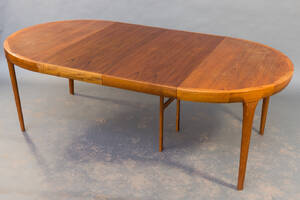 Ib Kofod Larsen, Teak Esstisch zum Ausziehen, für Faarup Møbler