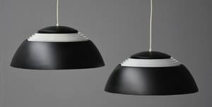 Arne Jacobsen. Et par AJ1 pendler 2