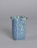 Arne Bang. Vase m svungen kant, glaseret stentøj, nr. 17 