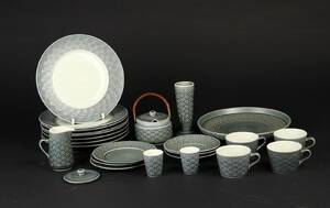 J. H. Quistgaard for KronjydenBG, Azur kaffe- og middagsservice 