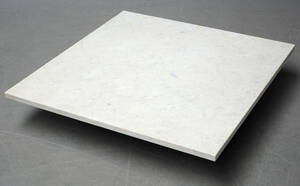 Poul Kjærholm. Plade til sofabord, model PK 65 