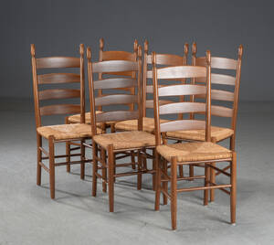 Et sæt på seks højrygget stole 6