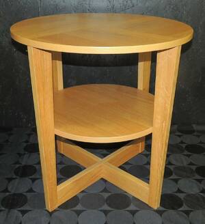 Mindre Bord Diameter 60cm Höjd 60cm