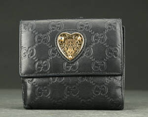Gucci pung.