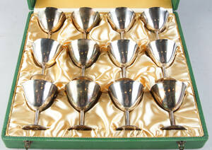 Bägare, 12 st i etui. Silver. 12