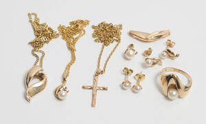 Samling vintage smykker af 8 kt. guld