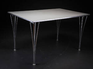 Piet HeinBruno Mathsson, Spisebord med stålspændben