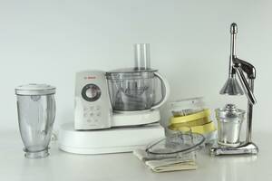 HUSHÅLLSASSISTENT, Bosch, samt JUICEPRESS
