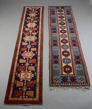 To orientalske løbere, 315x65 cm., 284x78 cm. 2