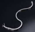 Brillant tennisarmbånd af 9 kt. hvidguld, prydet med 54 brillantslebne diamanter, i alt ca. 2.00 ct Denne vare er sat til omsalg under nyt varenummer 4251003