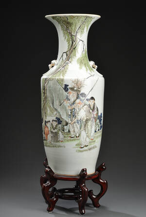 En stor kinesisk vase af porcelæn, 18001900-tallet 2 Denne vare er sat til omsalg under nyt varenummer 4847449
