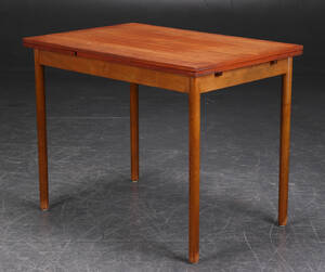 Spisebord af teak, 1950erne, dansk møbelproducent