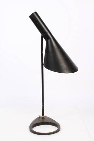 Arne Jacobsen. AJ brordlampe