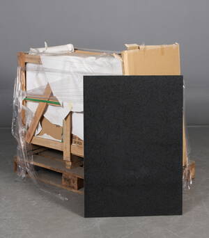 Plader i poleret massiv granit. 90x63 cm.19