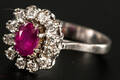 Ring 14 kt Weißgold mit Rubin und Brillanten