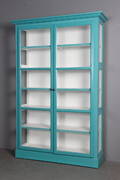 Vitrineskab. Turkis bemalet.